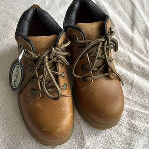 Sonoma brand waterproof hiking boots. Size 13. New